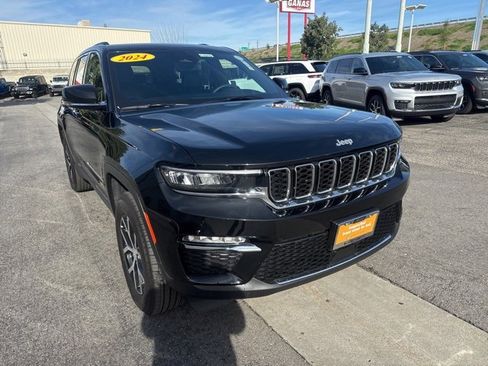 Certified 2024 Jeep Grand Cherokee Limited image 8