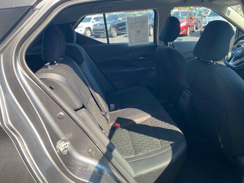 Used 2022 Nissan Kicks SV FWD image 23