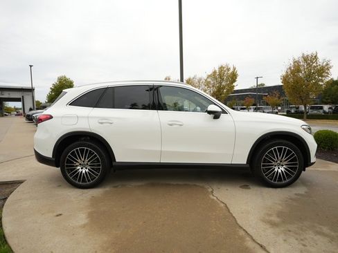 Certified 2026 Mercedes-Benz GLC 300 GLC 300 image 9