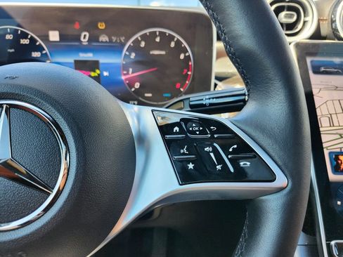 Used 2023 Mercedes-Benz GLC 300 4MATIC image 7