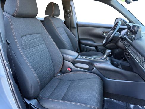Used 2025 Honda HR-V Sport image 15