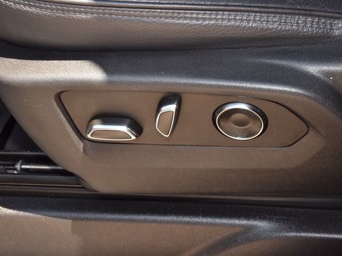 Used 2023 GMC Yukon Denali w/ LPO, Floor Liner Package AWD/4WD image 37