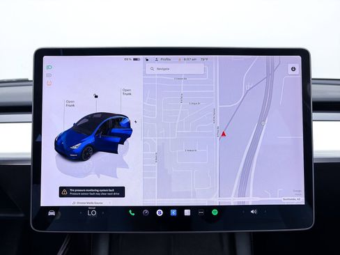 Used 2022 Tesla Model Y Long Range AWD/4WD image 4