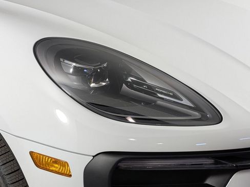 New 2026 Porsche Macan image 15