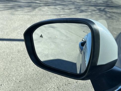 New 2026 Mitsubishi Outlander SE image 15