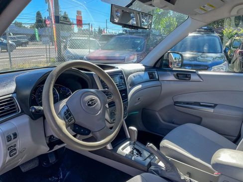 Used 2013 Subaru Forester 2.5X w/ Popular Pkg 1 AWD/4WD image 11