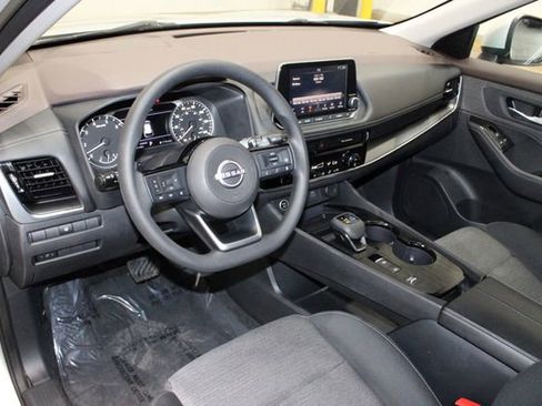 Used 2022 Nissan Rogue SV FWD image 22