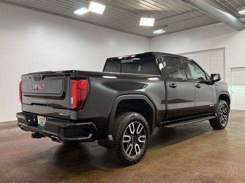Used 2024 GMC Sierra 1500 AT4 w/ Technology Package AWD/4WD image 35