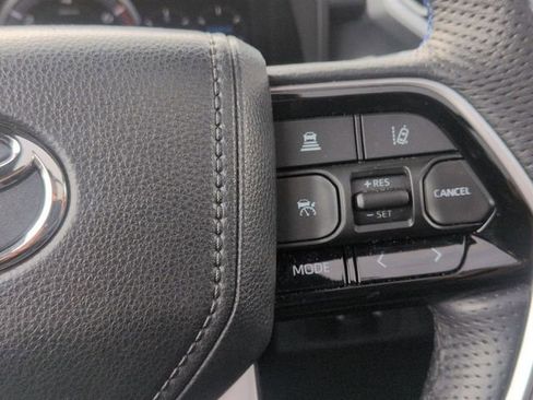 Used 2023 Toyota Tundra Platinum image 17