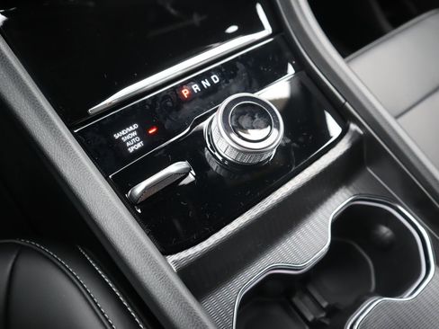 New 2026 Jeep Grand Cherokee Limited AWD/4WD image 9