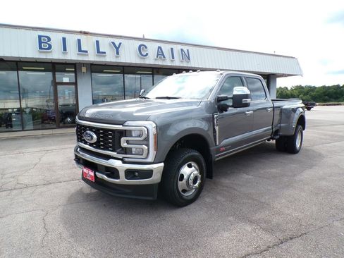 Used 2023 Ford F250 Lariat image 8