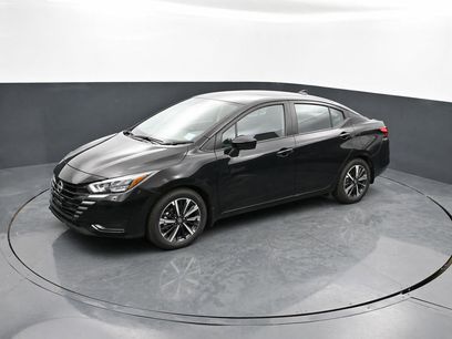 New 2025 Nissan Versa SV w/ Trunk Package