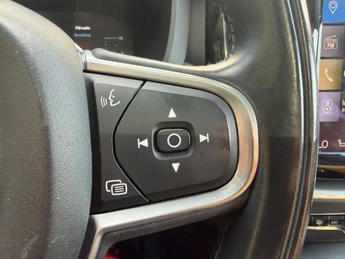 Used 2018 Volvo XC60 T6 Momentum w/ Convenience Package AWD/4WD image 29