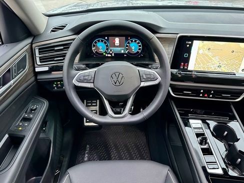 New 2026 Volkswagen Atlas SEL Premium R-Line AWD/4WD image 16
