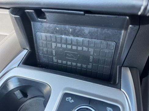 Used 2023 Ford Explorer Limited w/ Limited Technology Package image 37