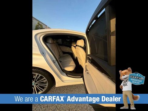 Used 2018 BMW 530i w/ Premium Package RWD image 30