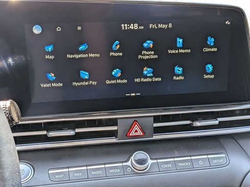 Used 2025 Hyundai Elantra SEL FWD image 18