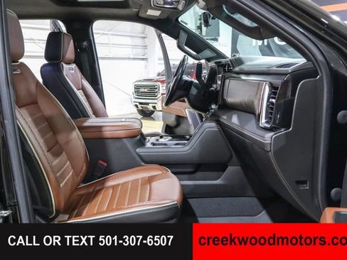Used 2024 GMC Sierra 2500 Denali Ultimate AWD/4WD image 10