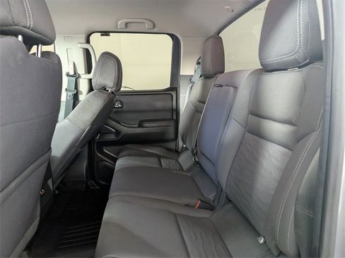 Used 2022 Nissan Frontier SV w/ Technology Package image 16