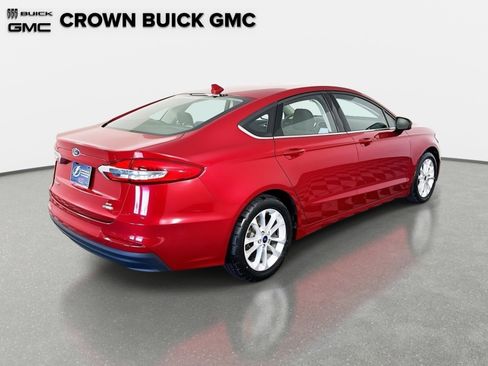 Used 2020 Ford Fusion SE image 6