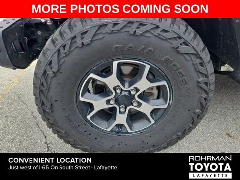 Used 2019 Jeep Wrangler Unlimited Rubicon AWD/4WD image 2