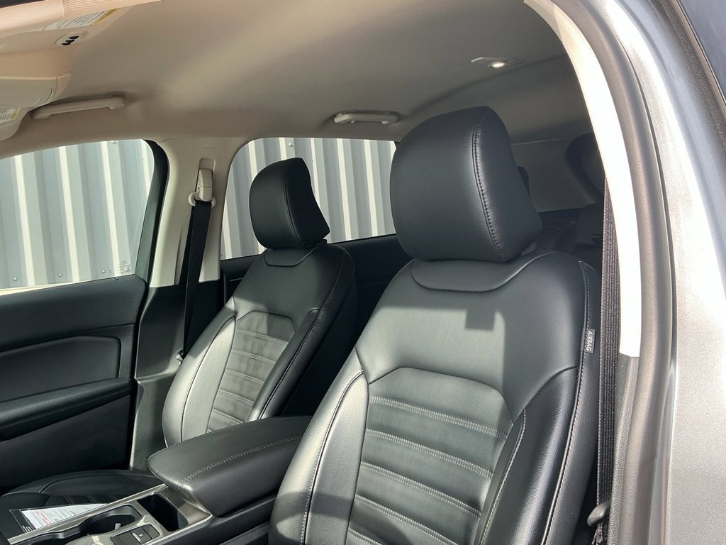 Used 2024 Ford Edge SEL w/ Convenience Package AWD/4WD image 9