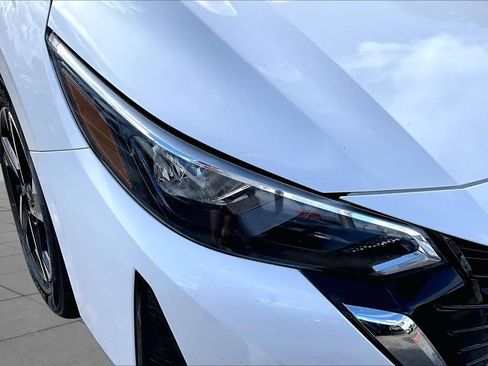 Certified 2024 Nissan Sentra SV w/ All-Weather Package FWD image 27