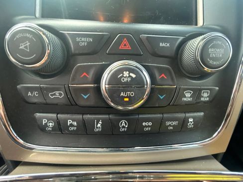 Used 2017 Jeep Grand Cherokee Summit w/ Platinum Series Group AWD/4WD image 27