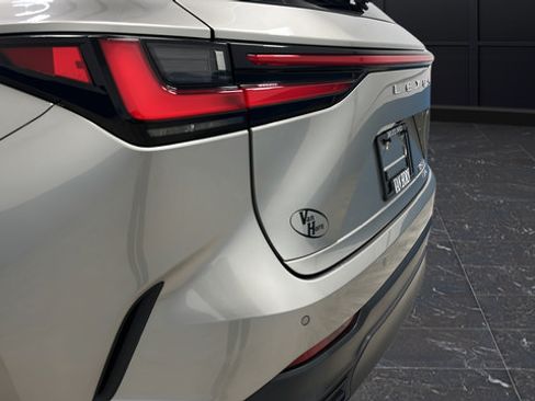 Used 2024 Lexus NX 350h AWD image 32