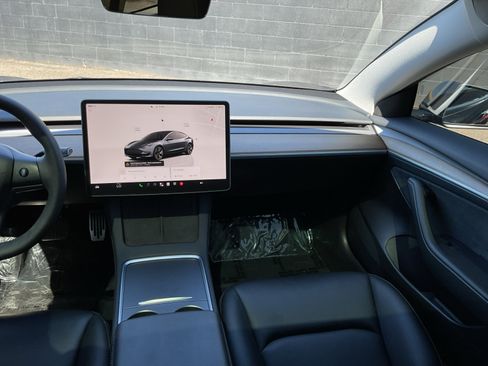 Used 2023 Tesla Model 3 Standard Range RWD image 16