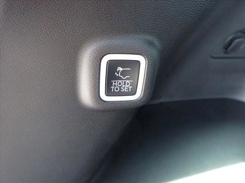 New 2026 Jeep Cherokee Overland w/ Trailer Tow Group image 9