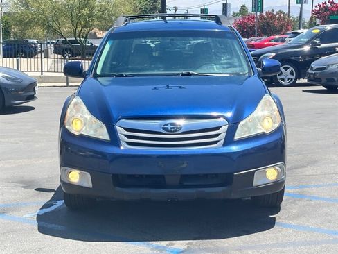 Used 2010 Subaru Outback 2.5i Premium AWD/4WD image 10