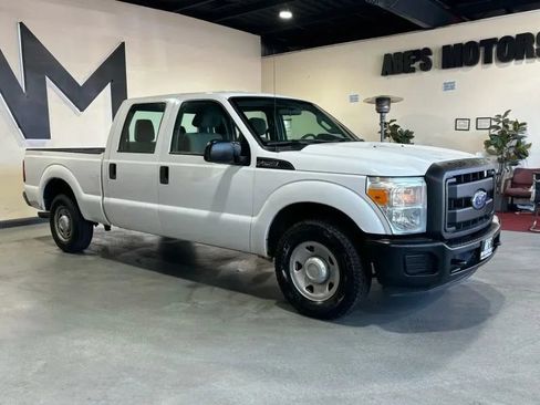 Used 2011 Ford F250 XL RWD image 3