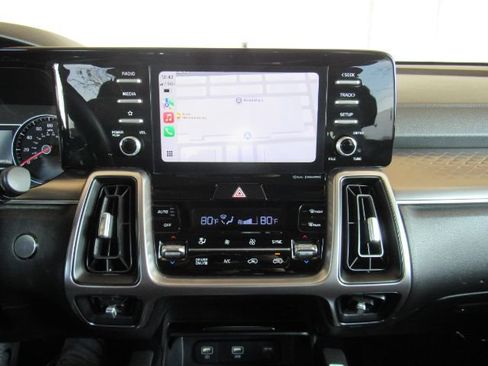 Used 2021 Kia Sorento S FWD image 44