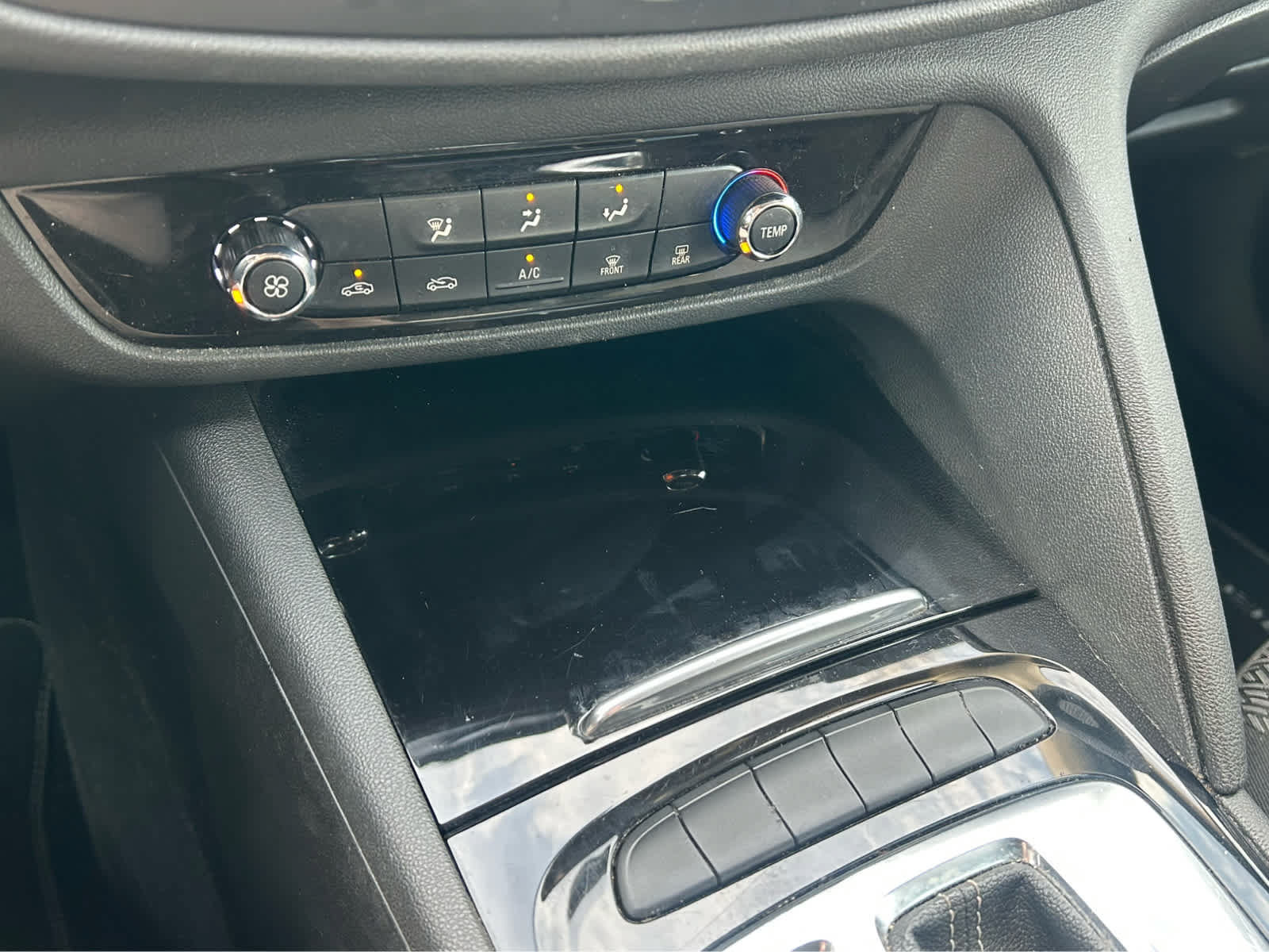 Used 2019 Buick Regal Preferred FWD image 31