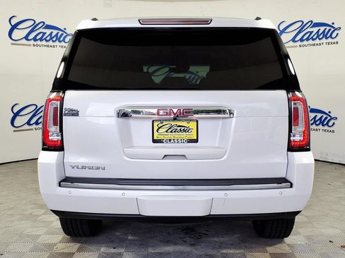 Used 2018 GMC Yukon Denali RWD image 4