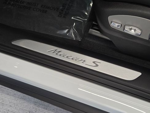 New 2026 Porsche Macan S image 17