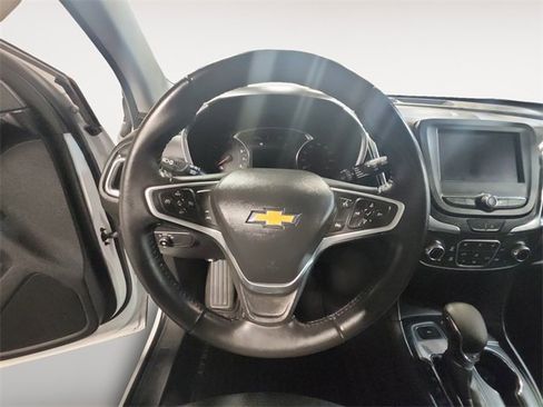Used 2022 Chevrolet Equinox LT image 12