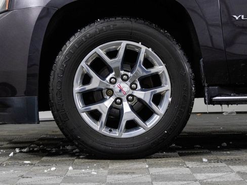 Used 2018 GMC Yukon SLE w/ SLE Value Package image 44