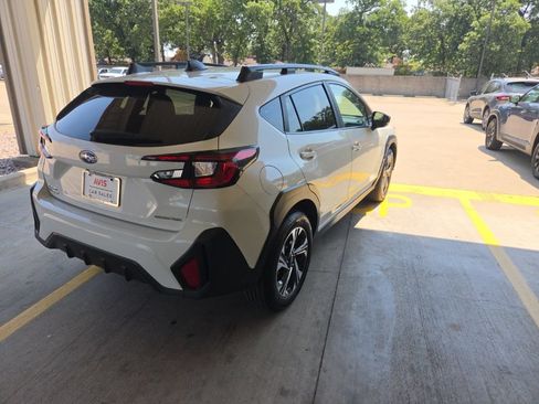 Used 2025 Subaru Crosstrek 2.5i Premium AWD/4WD image 7