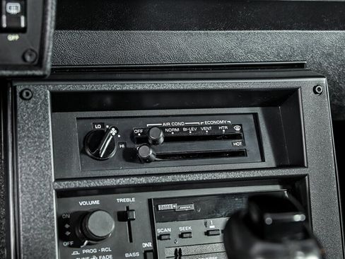 Used 1987 Chevrolet Camaro Z28 RWD image 27