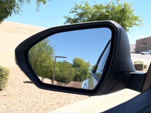 Used 2025 Hyundai Tucson Limited image 28