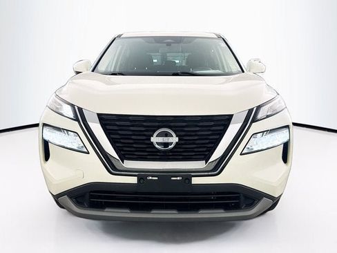 Certified 2023 Nissan Rogue SV AWD/4WD image 2
