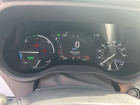 New 2026 Toyota Sienna XLE image 9