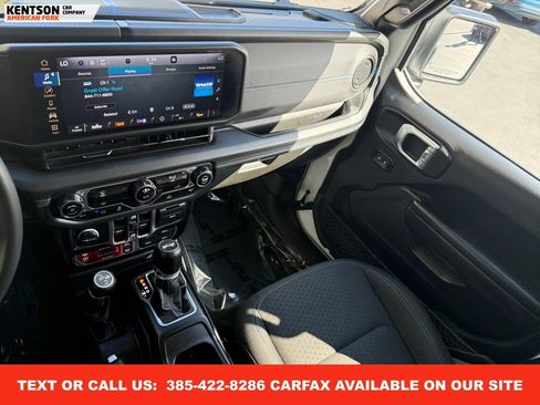 Used 2024 Jeep Wrangler Unlimited Rubicon 4xe image 20