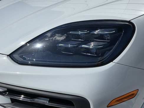 Used 2025 Porsche Cayenne S image 11