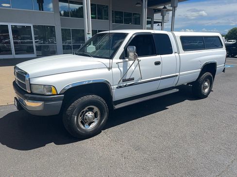 Used 2000 Dodge Ram 2500 Truck 4x4 Quad Cab image 3