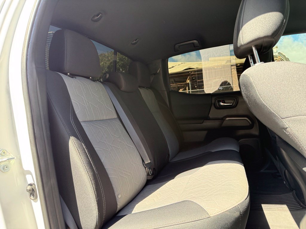 Used 2022 Toyota Tacoma TRD Sport w/ Technology Package AWD/4WD image 18