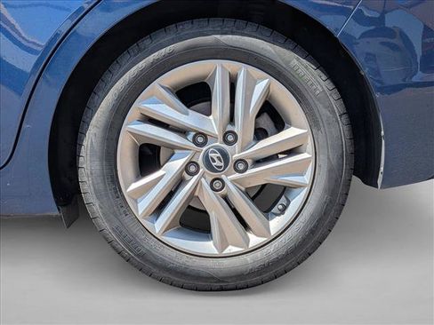 Used 2019 Hyundai Elantra SEL FWD image 7