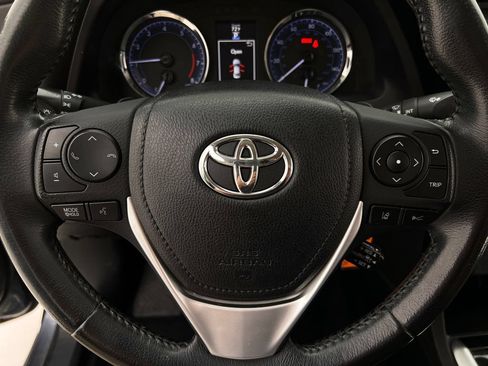 Used 2019 Toyota Corolla SE FWD image 16